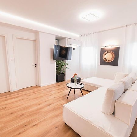 White Harmony, 2 Bedroom Apartment Athens Exterior photo